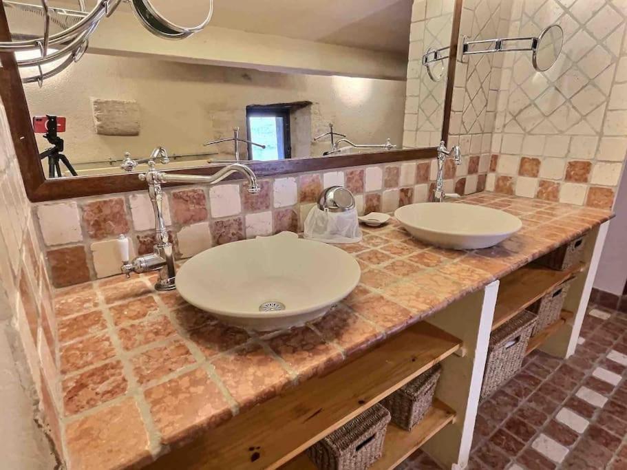 רמולין Chez Lydia - Loft Cosy, Depart Canoe A Pied, Proche Pont-Du-Gard Et Uzes מראה חיצוני תמונה